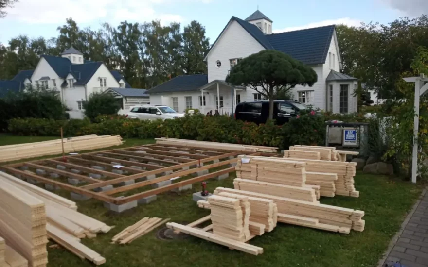 budowa domu szkieletowego z drewna